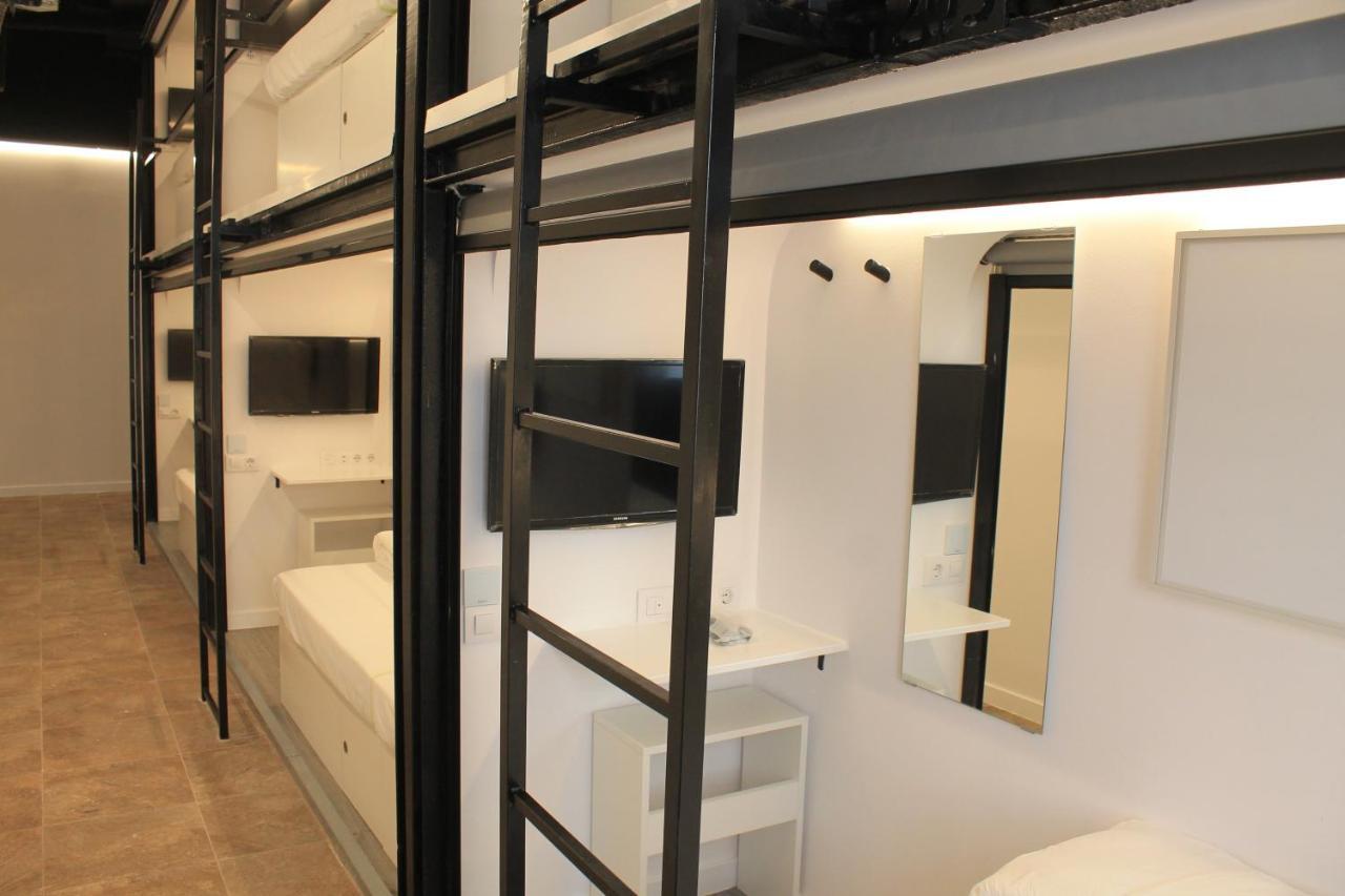 M Pods Malaga Hotel Luaran gambar