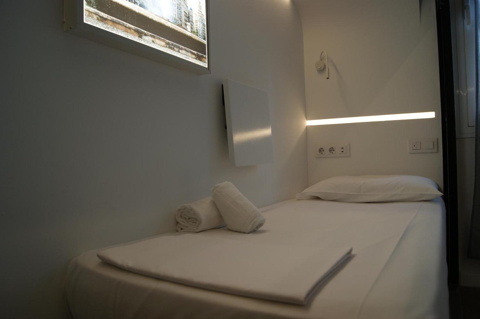 M Pods Malaga Hotel Luaran gambar