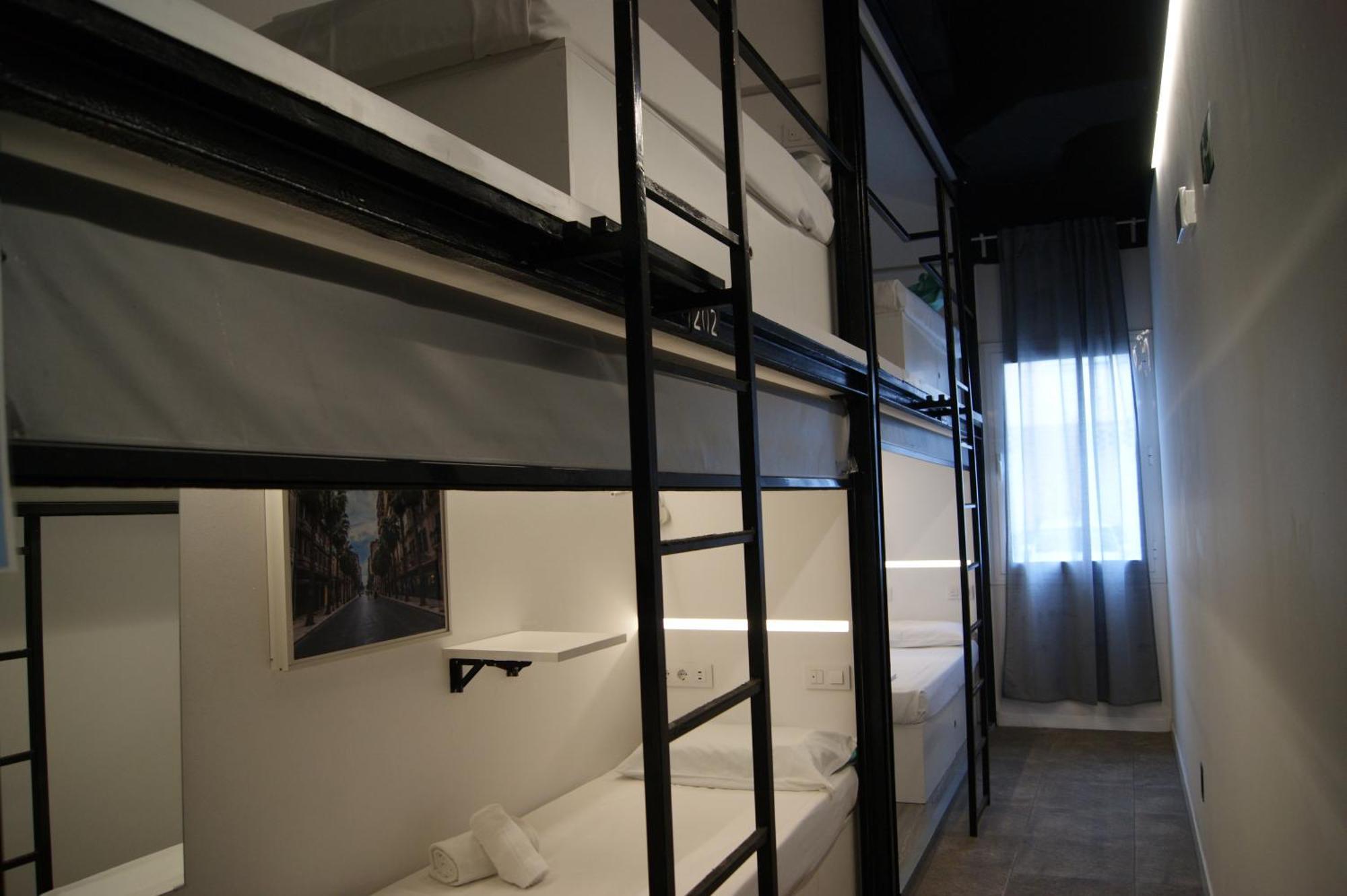 M Pods Malaga Hotel Luaran gambar